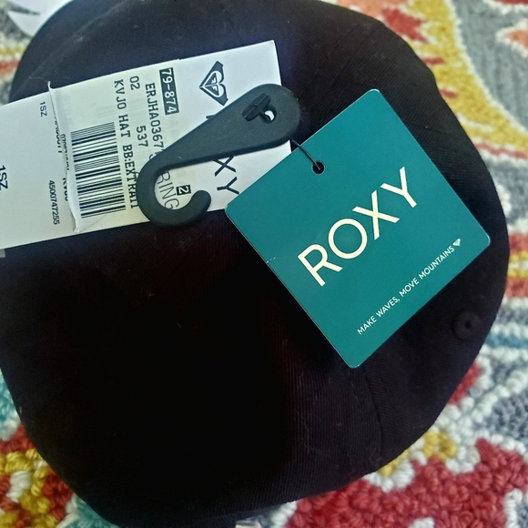 Roxy **SOLD*** - Picture 3 of 4